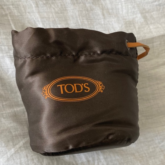 Tod’s Silver & Leather Cuff Bracelet - Picture 3 of 9